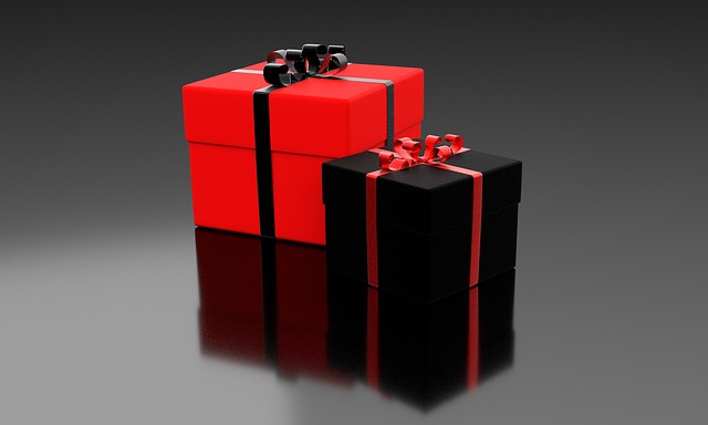 black red giftboxes